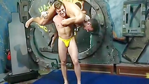 Imo bunghole and sex with a dildo