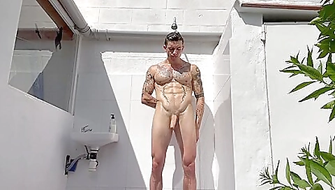 Shaky milf gets fucked by a younger cock unbelievable