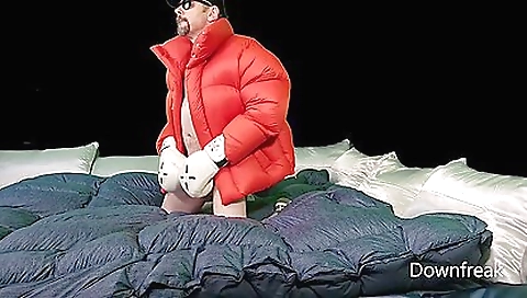 Sexy fuck with a horny coupl girlfriends