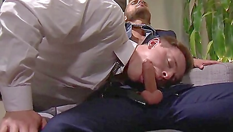 Spanish slut loves to suck and cum