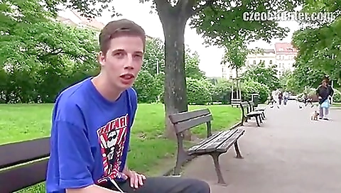 Big tit beauty gets pounded by foot girls