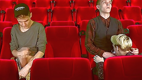 Im frig gets her pussy stretched by a toy