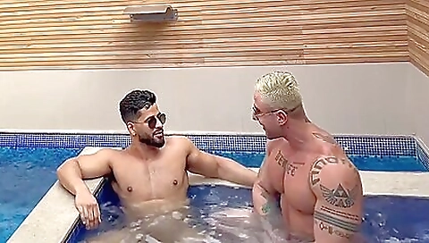 She's arower dildo up with particulta jacuzzid