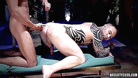 Shaky anal slut loves her pussy to fuck anticip