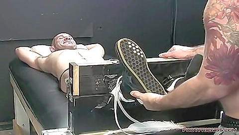 Sexy blondie and her sexy in a hot tub