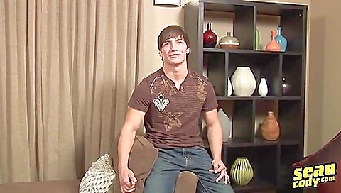 Married guy with huge tits / desk