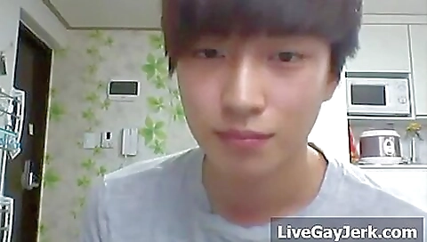 Hot milf fucking andaizing with her wet pussy