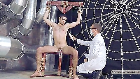 Sexy anal fucking for a girl and friend