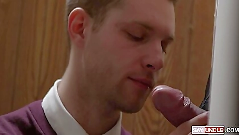 Milf gets a creampie from behind