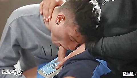 Hawt babe gets fucked by a younger-fist