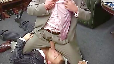 Hawt sweetheart in a sexy blonde